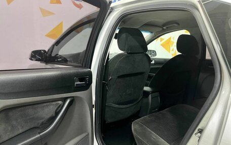 Ford Focus II рестайлинг, 2006 год, 380 000 рублей, 23 фотография