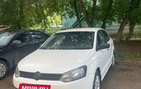 Volkswagen Polo VI (EU Market), 2011 год, 605 000 рублей, 2 фотография