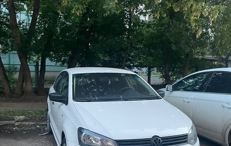 Volkswagen Polo VI (EU Market), 2011 год, 605 000 рублей, 3 фотография