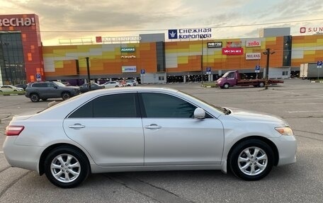 Toyota Camry, 2011 год, 1 300 000 рублей, 3 фотография