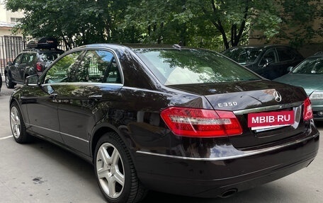Mercedes-Benz E-Класс, 2009 год, 1 350 000 рублей, 4 фотография