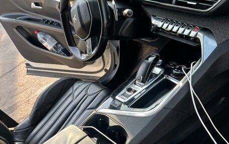 Peugeot 3008 II, 2018 год, 1 690 000 рублей, 16 фотография