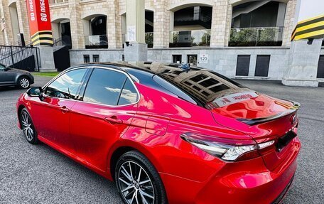 Toyota Camry, 2021 год, 3 300 000 рублей, 4 фотография
