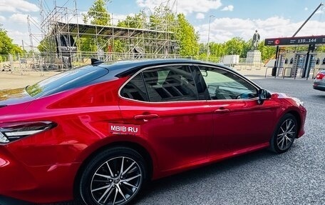 Toyota Camry, 2021 год, 3 300 000 рублей, 7 фотография