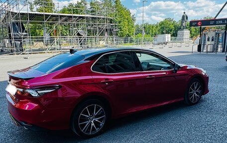 Toyota Camry, 2021 год, 3 300 000 рублей, 10 фотография