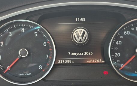 Volkswagen Touareg III, 2013 год, 1 700 000 рублей, 3 фотография