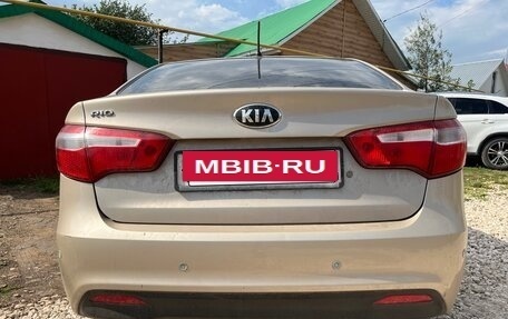 KIA Rio III рестайлинг, 2015 год, 1 150 000 рублей, 12 фотография