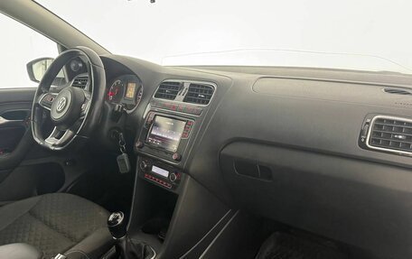 Volkswagen Polo VI (EU Market), 2018 год, 919 000 рублей, 15 фотография
