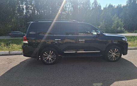 Toyota Land Cruiser 200, 2020 год, 2 500 000 рублей, 5 фотография