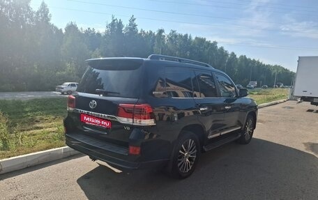 Toyota Land Cruiser 200, 2020 год, 2 500 000 рублей, 4 фотография