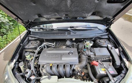 Toyota Matrix, 2004 год, 775 000 рублей, 7 фотография