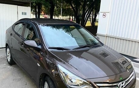 Hyundai Solaris II рестайлинг, 2015 год, 1 290 000 рублей, 5 фотография
