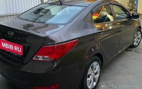 Hyundai Solaris II рестайлинг, 2015 год, 1 290 000 рублей, 4 фотография
