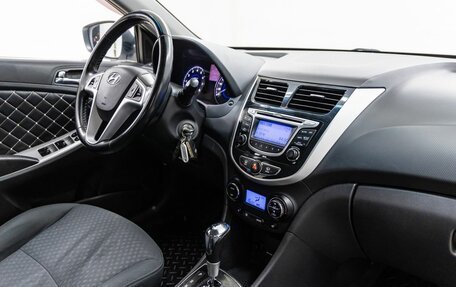 Hyundai Solaris II рестайлинг, 2011 год, 772 000 рублей, 16 фотография