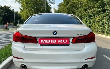 BMW 5 серия, 2019 год, 2 800 000 рублей, 6 фотография