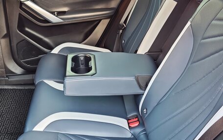 Geely Atlas, 2024 год, 2 590 000 рублей, 13 фотография