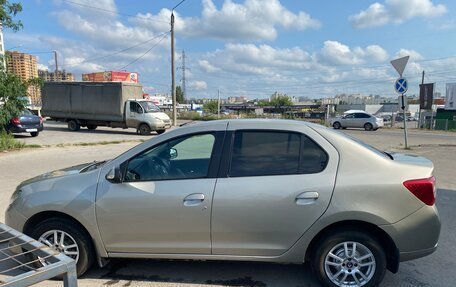 Renault Logan II, 2015 год, 635 000 рублей, 2 фотография