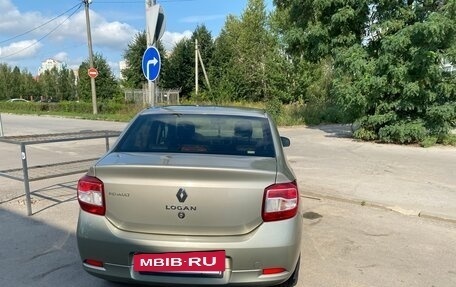 Renault Logan II, 2015 год, 635 000 рублей, 4 фотография