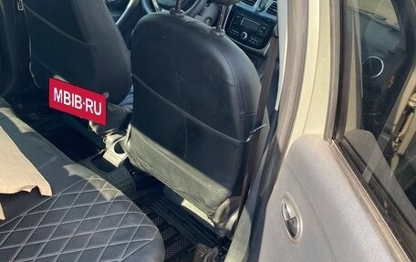 Renault Logan II, 2015 год, 635 000 рублей, 6 фотография