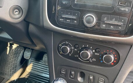 Renault Logan II, 2015 год, 635 000 рублей, 9 фотография