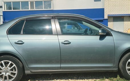 Volkswagen Jetta VI, 2009 год, 750 000 рублей, 4 фотография