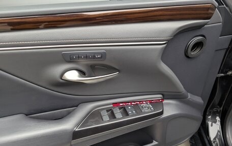 Lexus ES VII, 2018 год, 2 875 000 рублей, 10 фотография