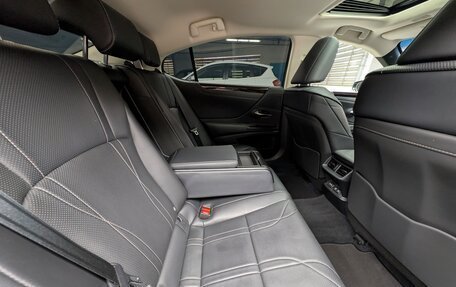 Lexus ES VII, 2018 год, 2 875 000 рублей, 15 фотография
