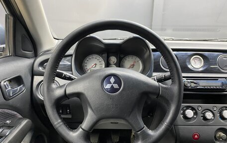 Mitsubishi Outlander III рестайлинг 3, 2003 год, 440 000 рублей, 6 фотография