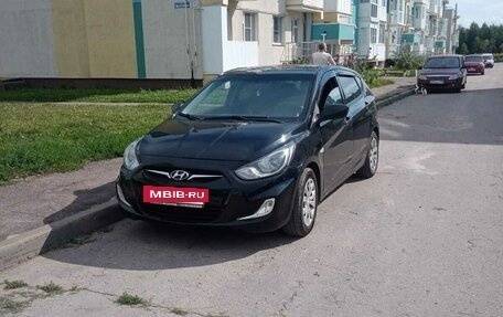 Hyundai Solaris II рестайлинг, 2012 год, 510 000 рублей, 2 фотография