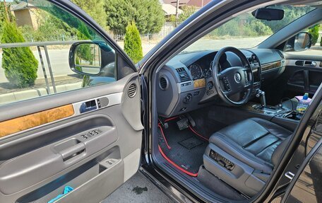 Volkswagen Touareg III, 2009 год, 1 550 000 рублей, 15 фотография