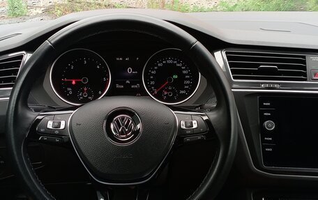 Volkswagen Tiguan II, 2019 год, 3 000 000 рублей, 18 фотография