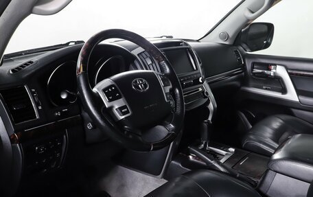 Toyota Land Cruiser 200, 2015 год, 3 840 000 рублей, 8 фотография