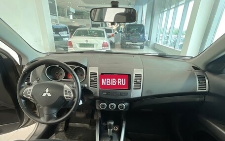 Mitsubishi Outlander III рестайлинг 3, 2008 год, 844 000 рублей, 16 фотография