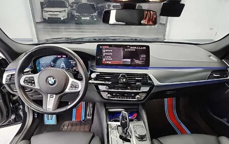 BMW 5 серия, 2022 год, 3 845 000 рублей, 6 фотография
