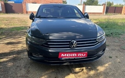 Volkswagen Passat B8 рестайлинг, 2021 год, 3 200 000 рублей, 1 фотография