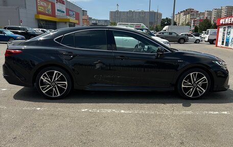 Toyota Camry, 2024 год, 3 300 000 рублей, 4 фотография