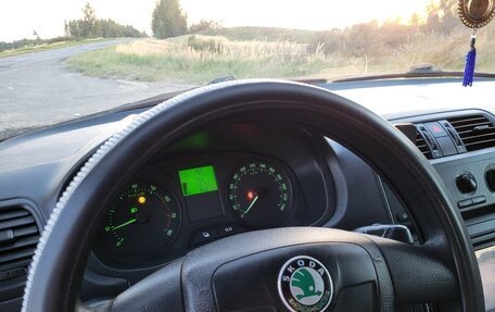 Skoda Fabia II, 2011 год, 500 000 рублей, 4 фотография