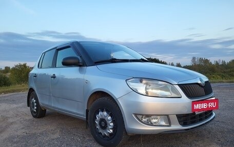 Skoda Fabia II, 2011 год, 500 000 рублей, 10 фотография