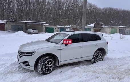 Volkswagen Touareg III, 2019 год, 4 200 000 рублей, 2 фотография