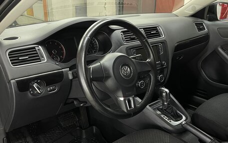 Volkswagen Jetta VI, 2013 год, 1 290 000 рублей, 8 фотография