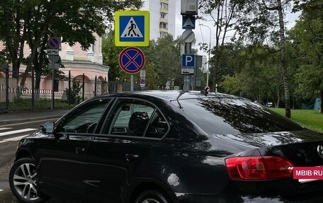 Volkswagen Jetta VI, 2013 год, 1 290 000 рублей, 2 фотография