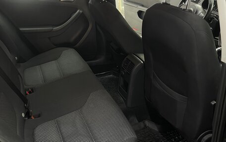 Volkswagen Jetta VI, 2013 год, 1 290 000 рублей, 16 фотография