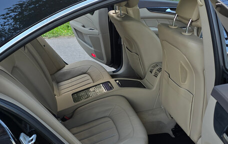 Mercedes-Benz CLS, 2012 год, 2 350 000 рублей, 17 фотография