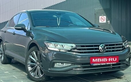 Volkswagen Passat B8 рестайлинг, 2021 год, 3 200 000 рублей, 4 фотография