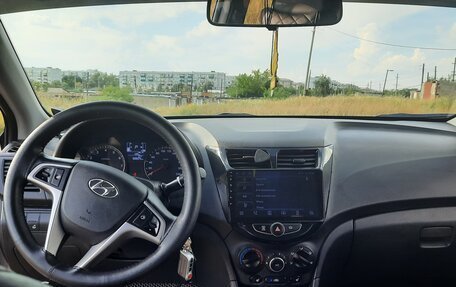 Hyundai Solaris II рестайлинг, 2014 год, 1 050 000 рублей, 6 фотография