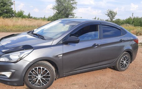 Hyundai Solaris II рестайлинг, 2014 год, 1 050 000 рублей, 4 фотография