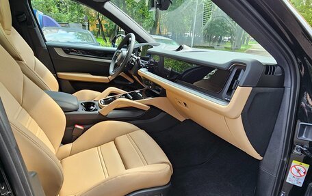 Porsche Cayenne III, 2024 год, 14 500 000 рублей, 27 фотография