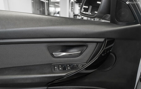 BMW 3 серия, 2017 год, 1 880 000 рублей, 17 фотография