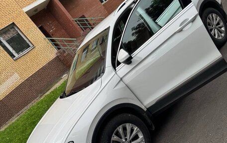 Volkswagen Tiguan II, 2018 год, 2 250 000 рублей, 5 фотография