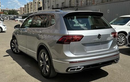 Volkswagen Tiguan II, 2022 год, 2 490 000 рублей, 5 фотография